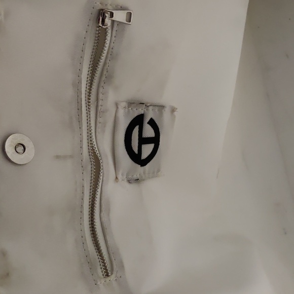 TELFAR Bag in White Women's Crossbody and Shoulder Tote Bag - Picture 5 of 7